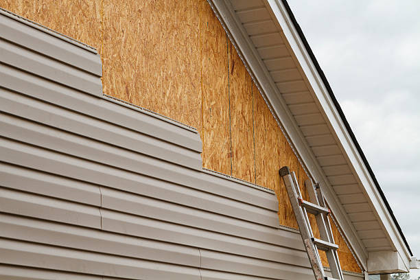 Professional Siding Replacement technician working in McKnightstown, PA